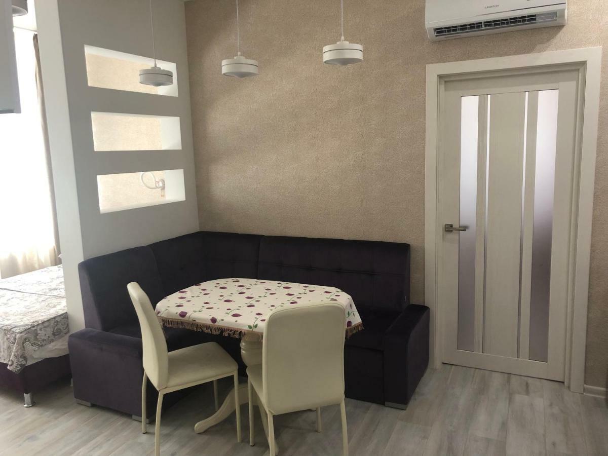 The Sea Is Near 5 Minutes Walk Apartment Number 44 Odesa Exterior photo